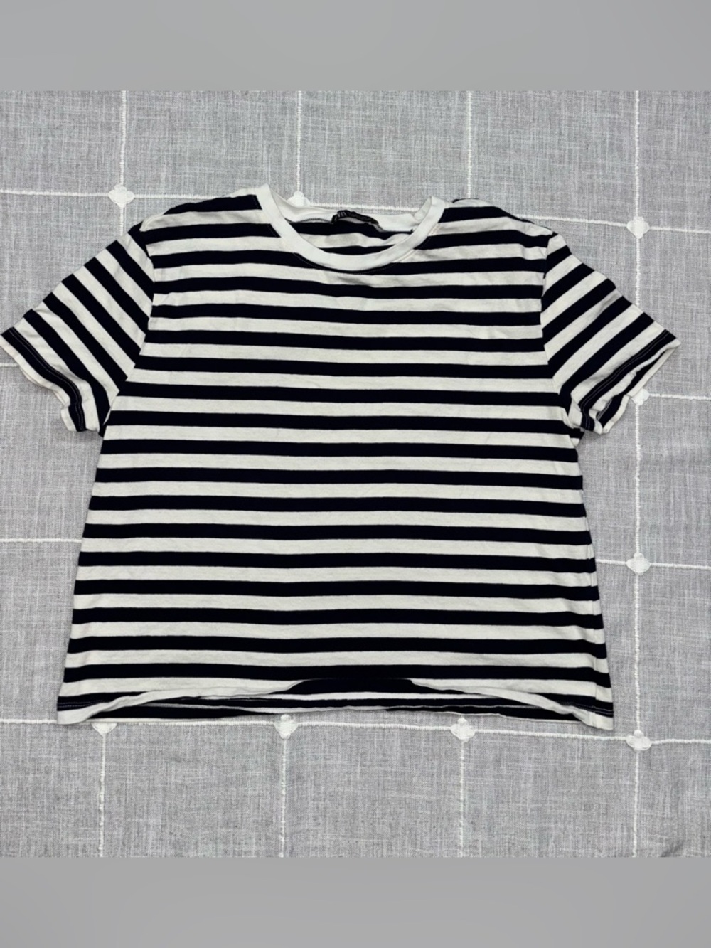 Zara Black & White Striped Tee – Size Large